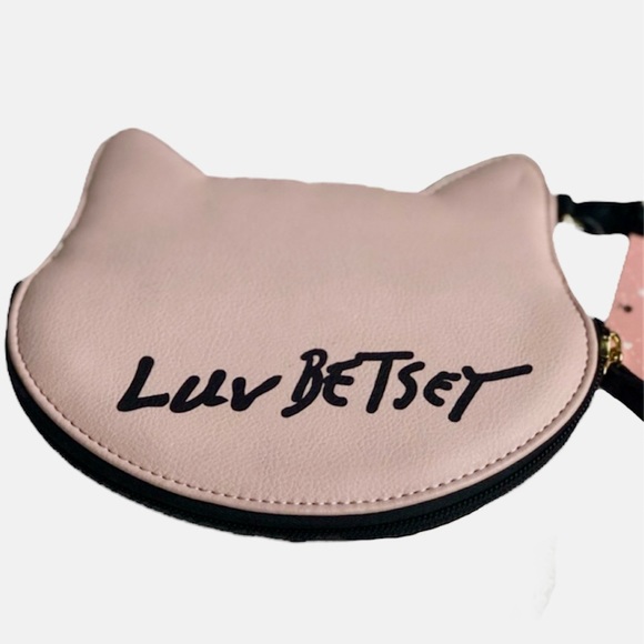 NWT BESTEY JOHNSON Blush Cat Wristlet / Clutch 💕 - Picture 2 of 4